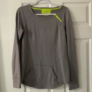 Tek Gear long sleeve top. Medium